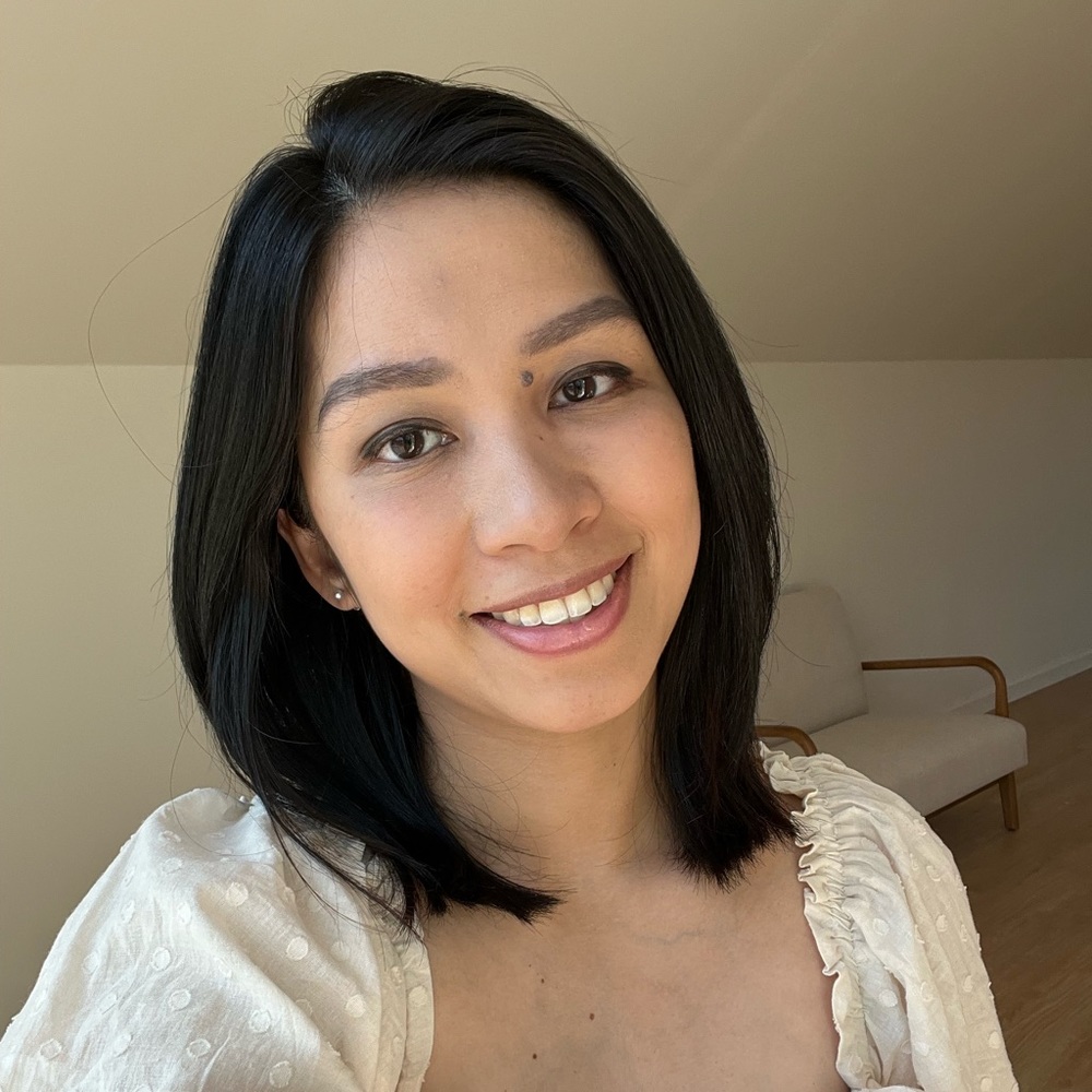 Meet your Posher, Lia